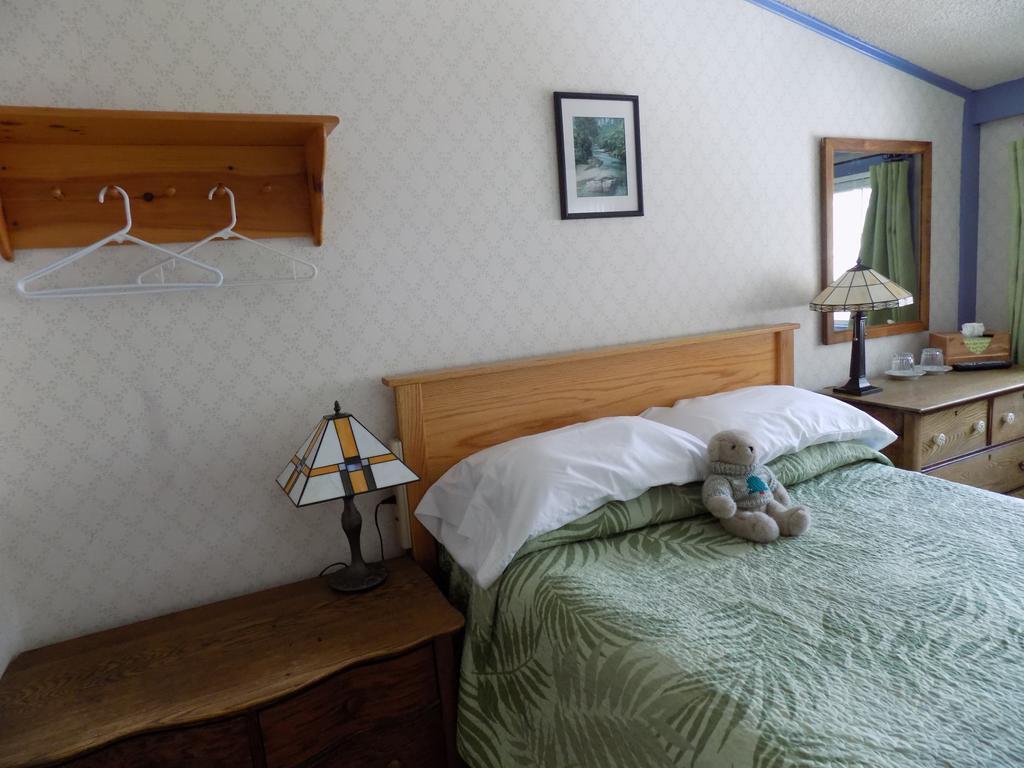 Wilderness Inn Bed And Breakfast North Woodstock Exterior photo