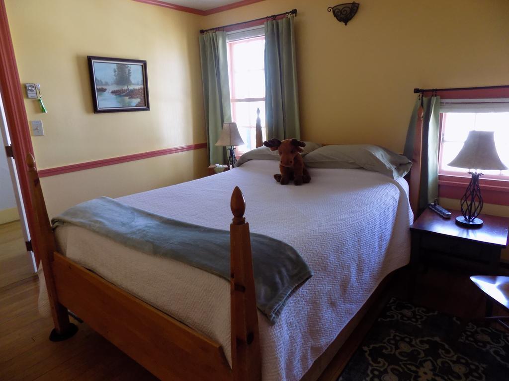 Wilderness Inn Bed And Breakfast North Woodstock Exterior photo